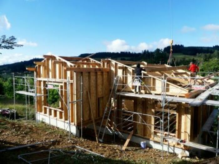 Visite du chantier d’une maison en bois 69870 Claveisolles Claveisolles