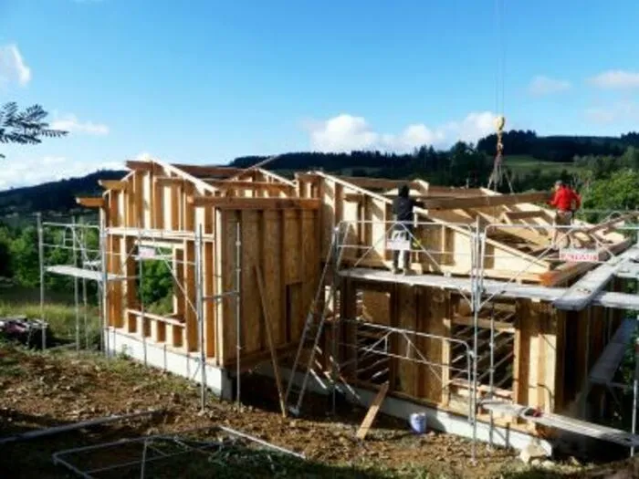 Visite du chantier d’une maison en bois 69870 Claveisolles Claveisolles