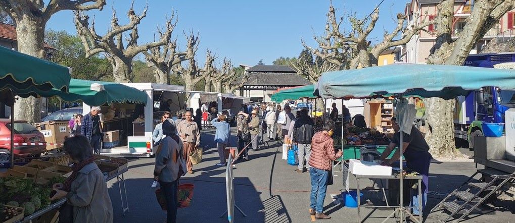 Marché à Bagnac-sur-Célé