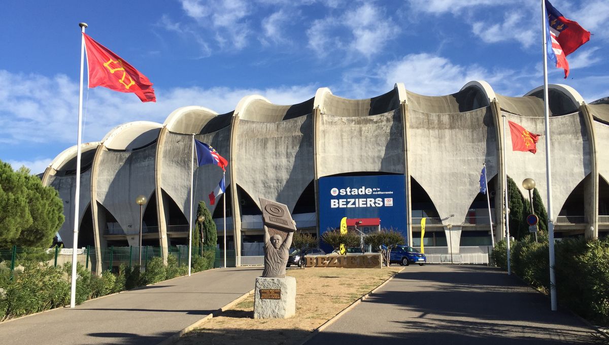 BESIÈRS EN OC LE STADE RAOUL BARRIÈRE