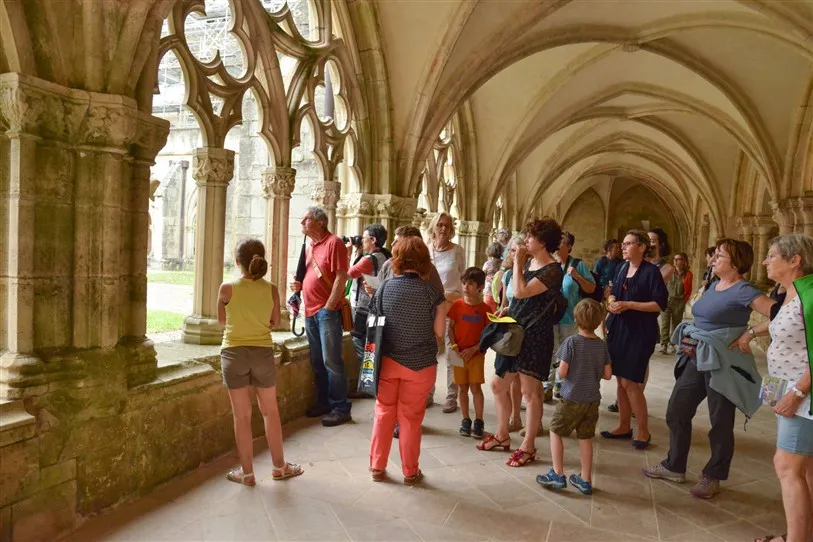 Visite "Traces La course aux détails"