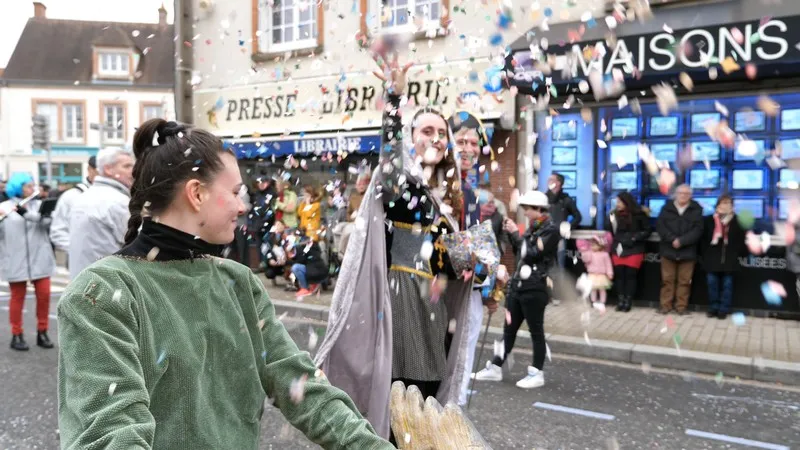 1ère Sortie du Carnaval de Châteauneuf-sur-Loire Entrons dans les mythes et les légendes