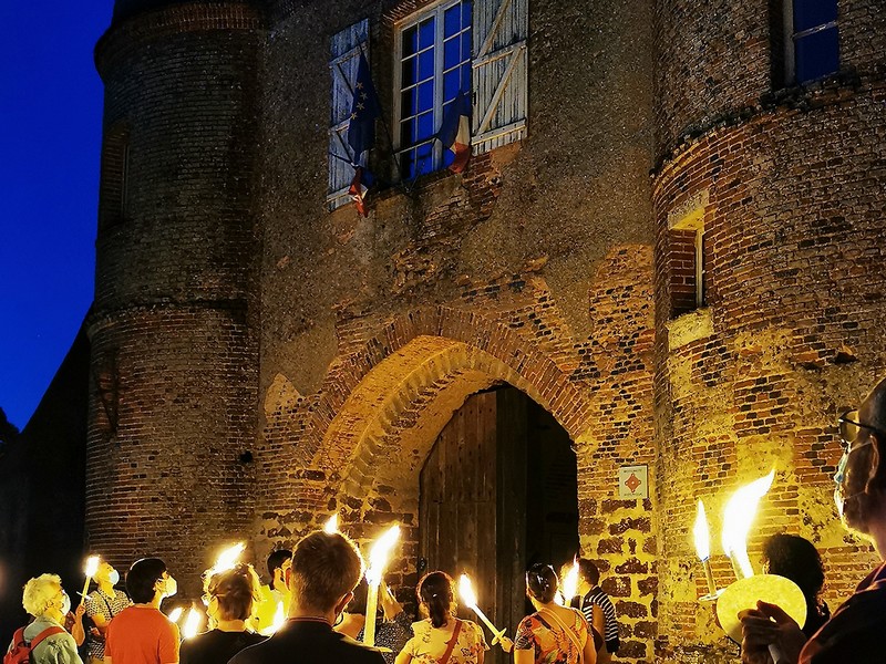 Visite aux flambeaux à la Commanderie templière d'Arville