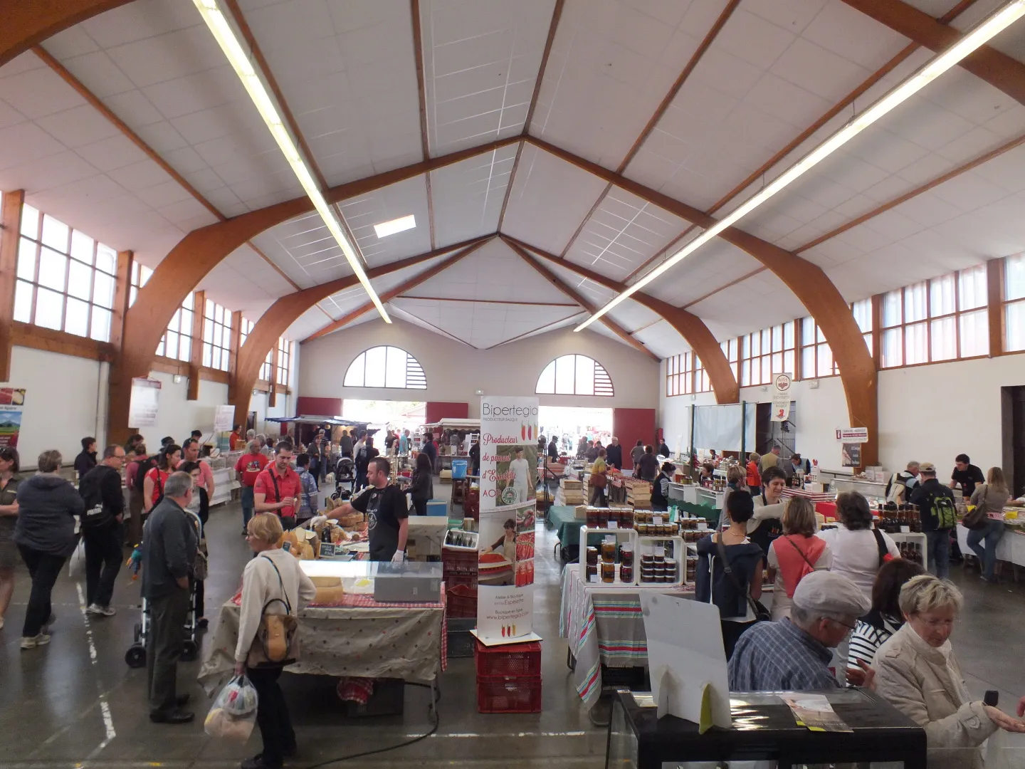 Marché aux produits locaux