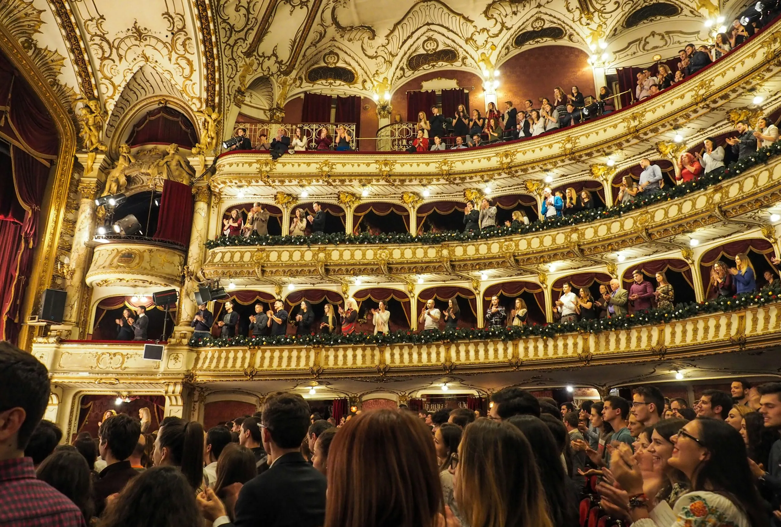 Cendrillon : opéra en 4 actes et 6 tableaux d’après Charles Perrault