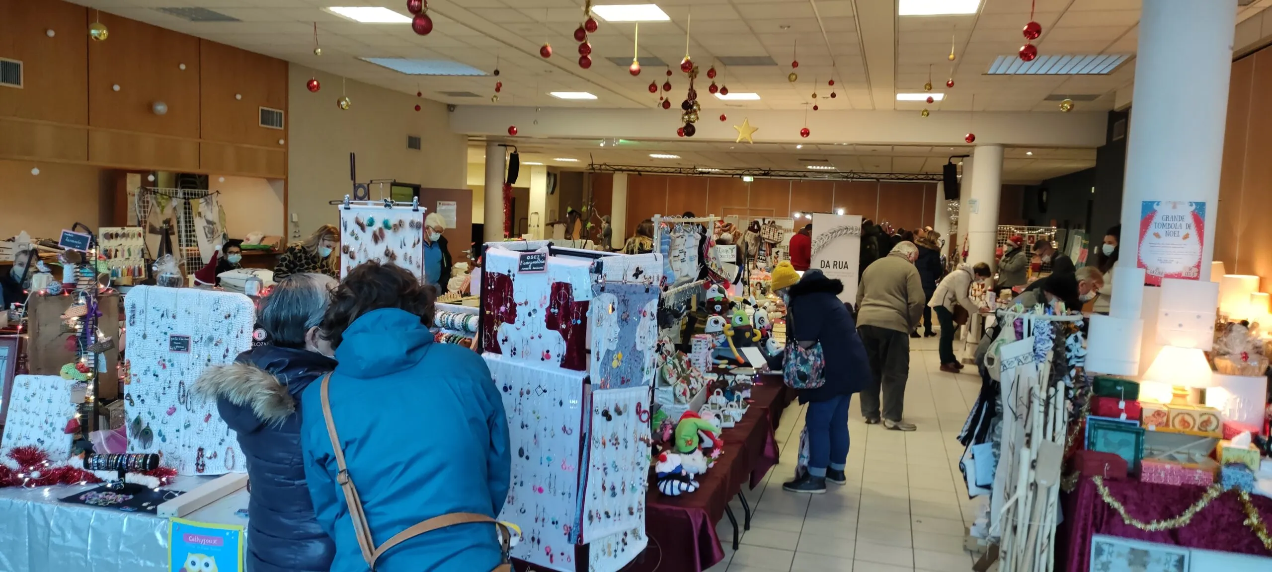 MARCHÉ DE NOËL DE LA CANOURGUE - OFFICE DE TOURISME DE L'AUBRAC AUX GORGES DU TARN