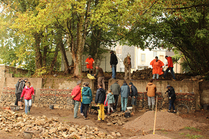 Tiers-Lieu_Chantier participatif de déconstruction ! Le Trois Château-Chinon (Ville)