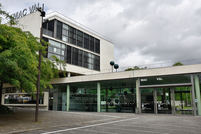 Visite architecturale du MAC VAL avec l'urbaniste Emeline Bailly MAC VAL Vitry-sur-Seine