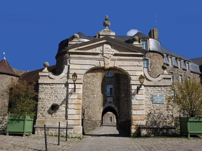 À la découverte du château comtal musée/ château-comtal de Boulogne-sur-Mer Boulogne-sur-Mer