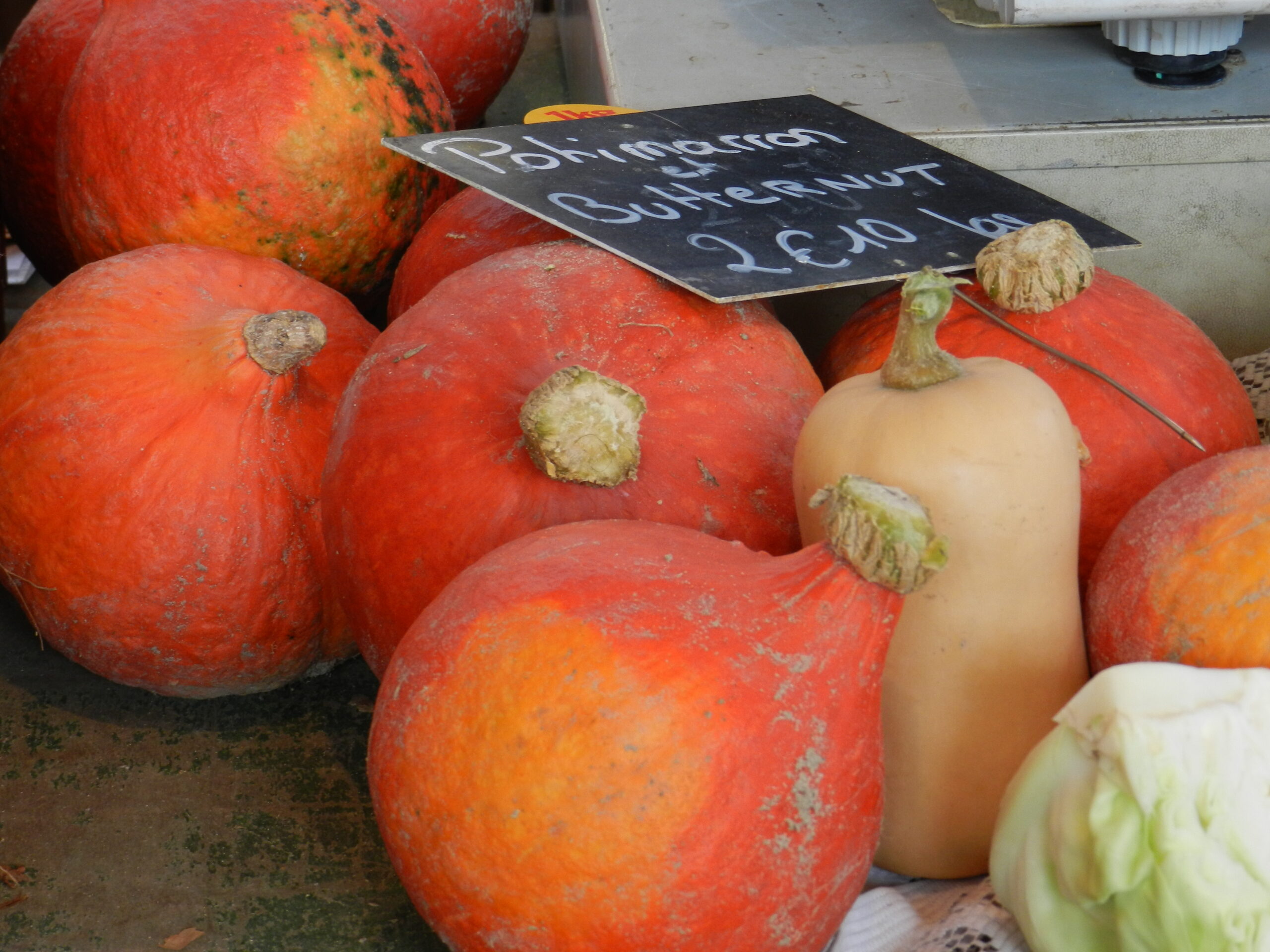 Le Petit marché à Saint-Firmin-des-Près