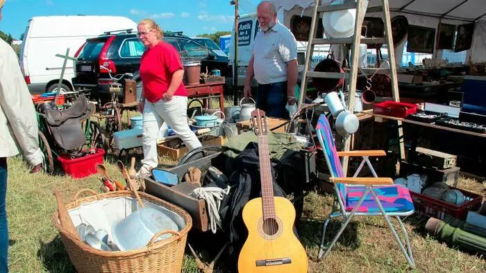 Journée des bonnes affaires Salle Becmil Salindres