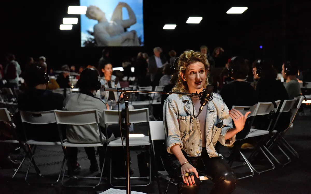 Atelier du « jeu à l’oreillette » avec Émilie Rousset et Antonia Buresi Le Carreau du Temple Paris