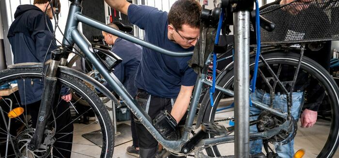 Ateliers de Co-réparation cycle Recyclerie Sportive de Massy Massy