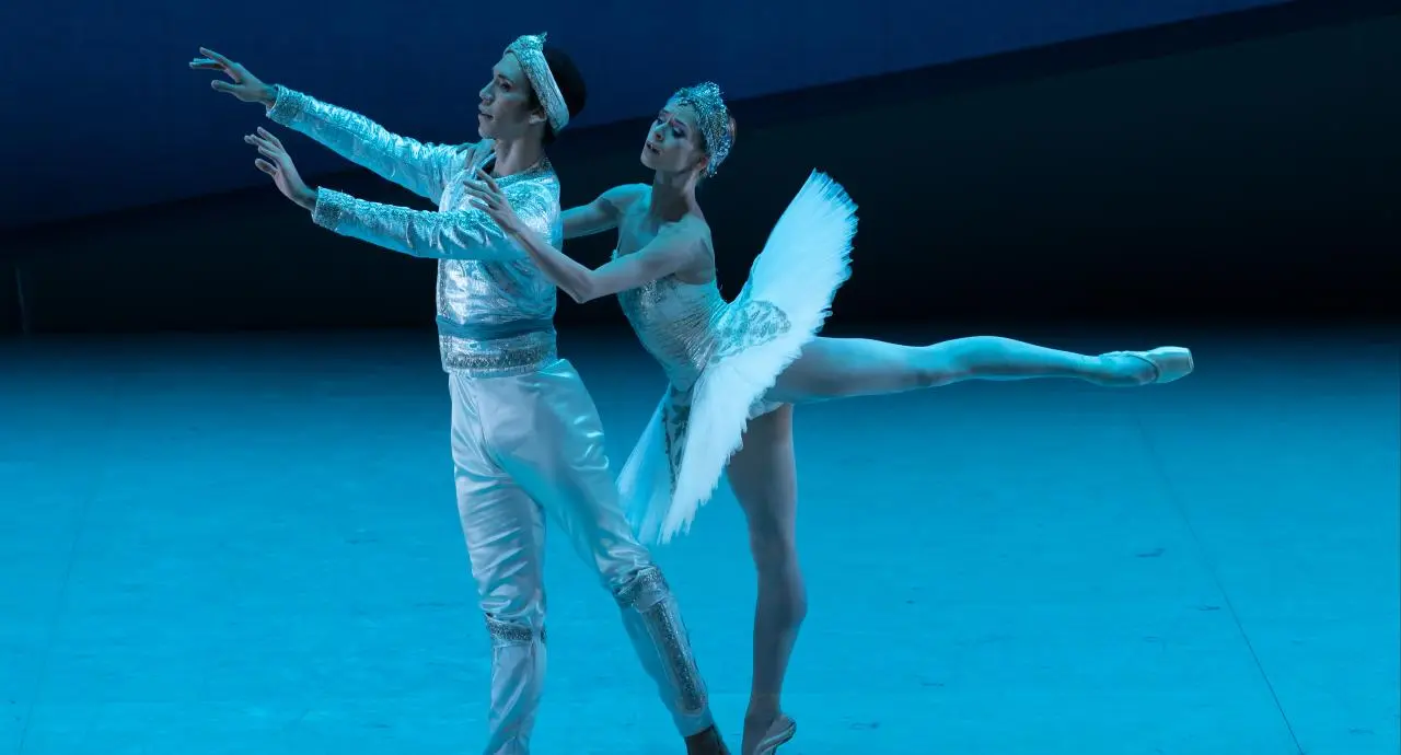 Ballet au Théâtre "Etoile de la Danse"