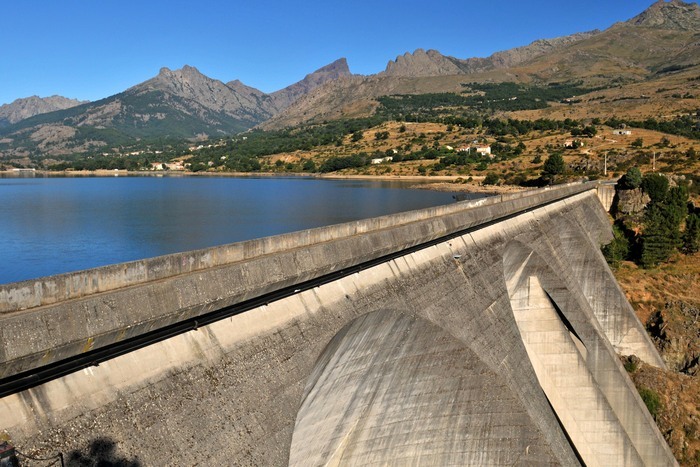 Visite de l'usine hydroélectrique de Castirla Centrale hydroélectrique de Castirla Castirla