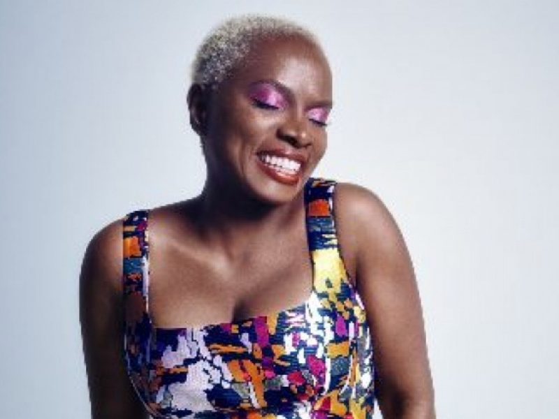 Chanson "Celebrating 40 years Angélique Kidjo"