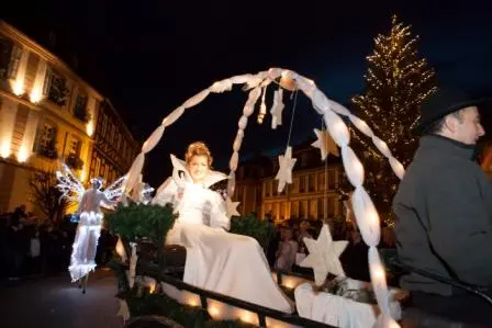 Défilé nocturne de Hans Trapp et Christkindel