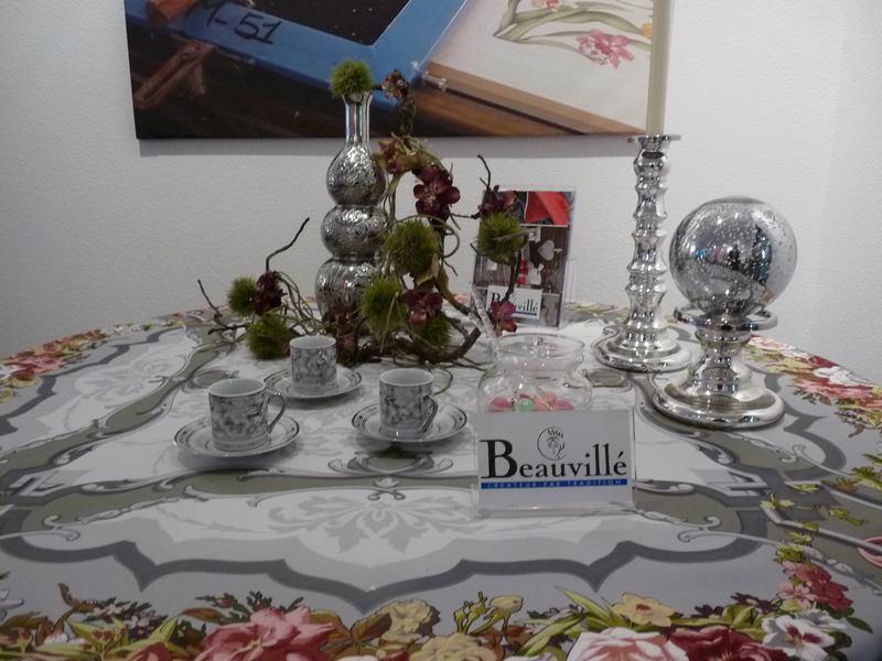 Exposition tables de fête décorées par Beauvillé