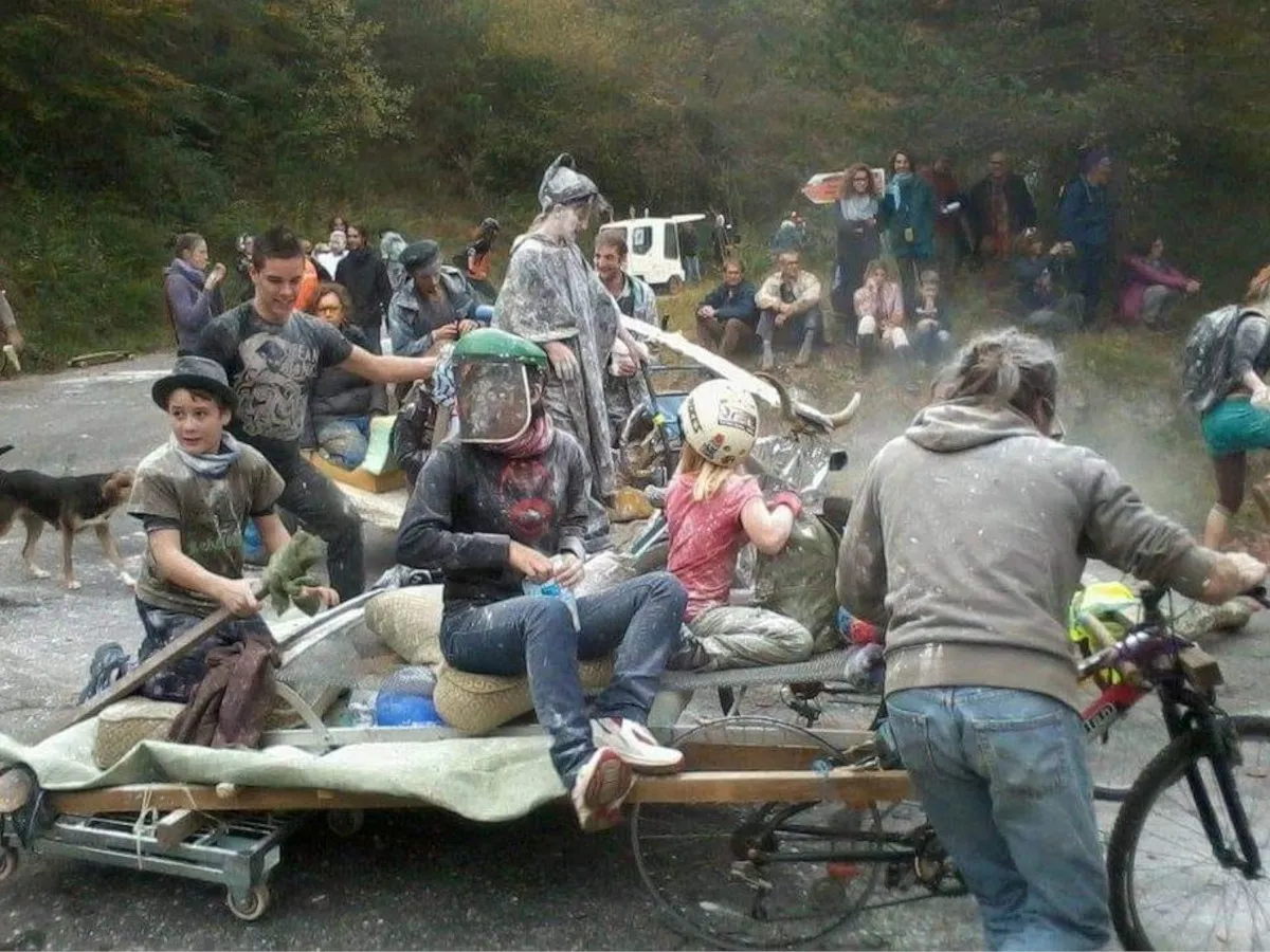 LA DESCENTE DU COL DE FESTES