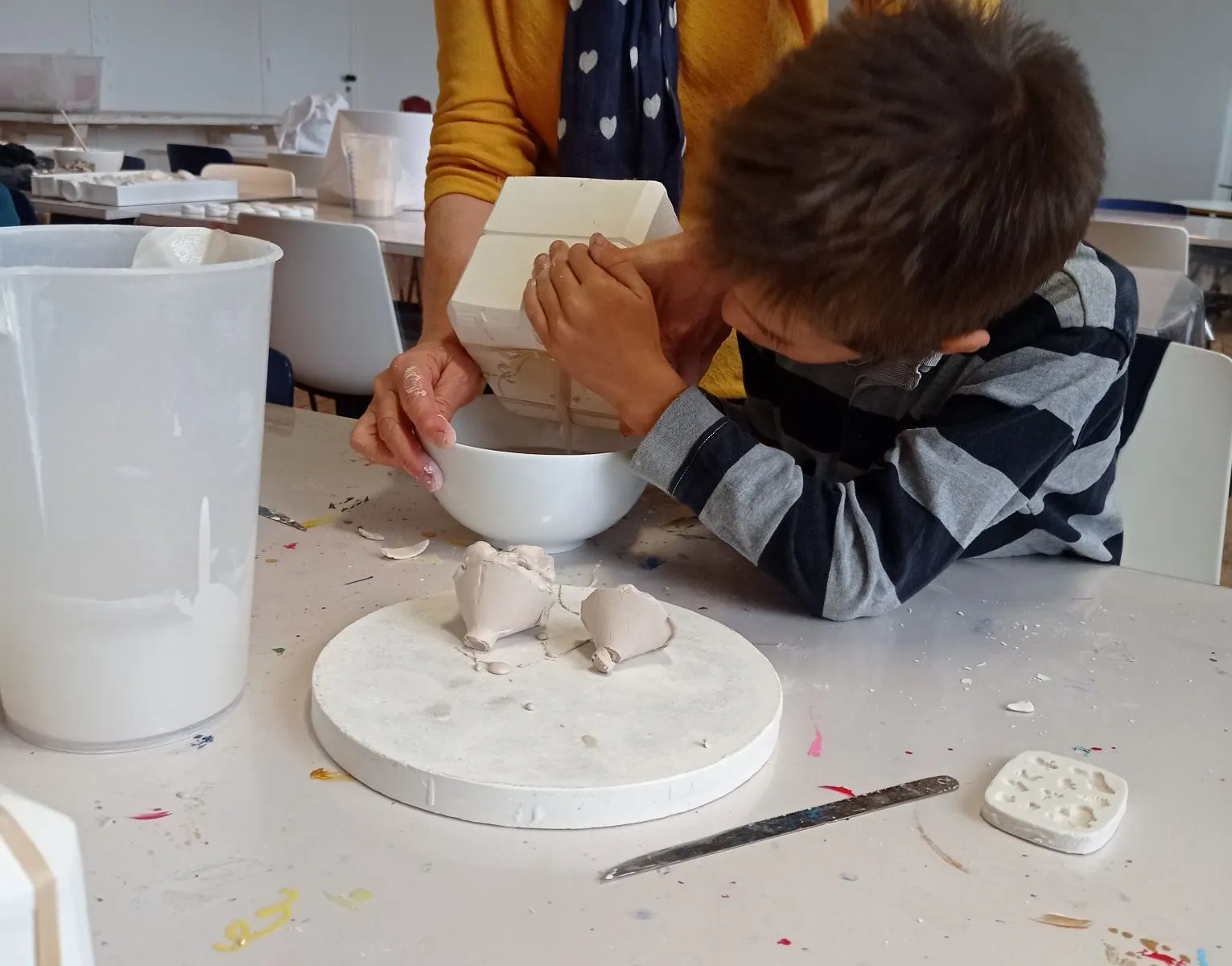 Activité enfants Cool ta boule avec l'artiste Anne Merlet Limoges