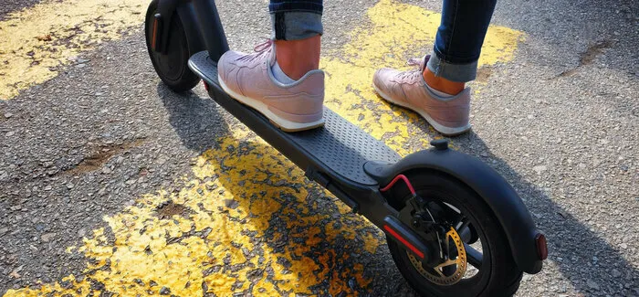 Ma trottinette électrique bien entretenue grâce à un diagnostic guidé BOULANGER ANGOU Angoulins