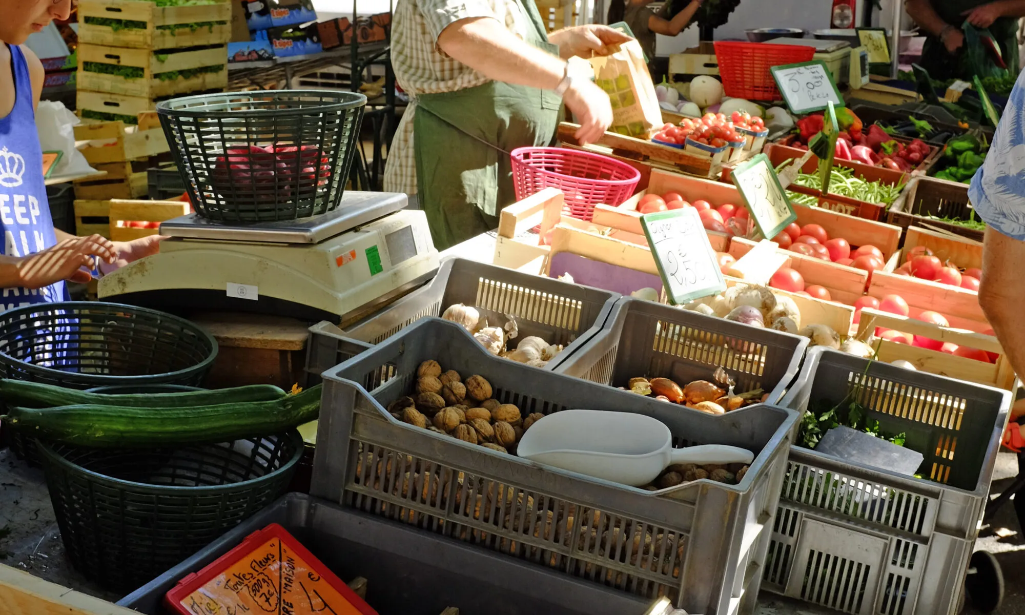 MARCHÉ TRADITIONNEL DE SAINT-CHINIAN