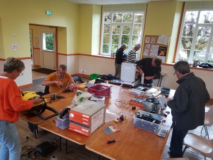 Repair Café - Jeter ? Pas question ! Salle des fetes d'Espinat Espinat