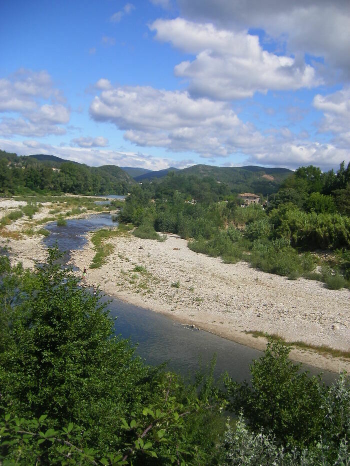 Rivière inspirée et inspirante Ribaute-les-Tavernes Les Tavernes