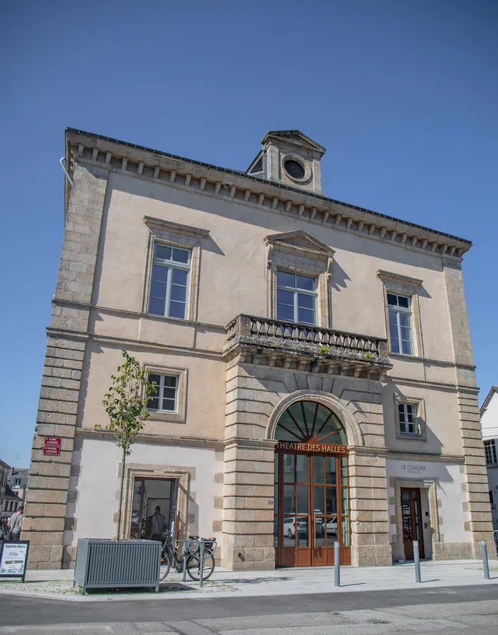 Découvrez la nouvelle vie du Théâtre des Halles ! [Visites guidées] Théâtre des Halles Pontivy