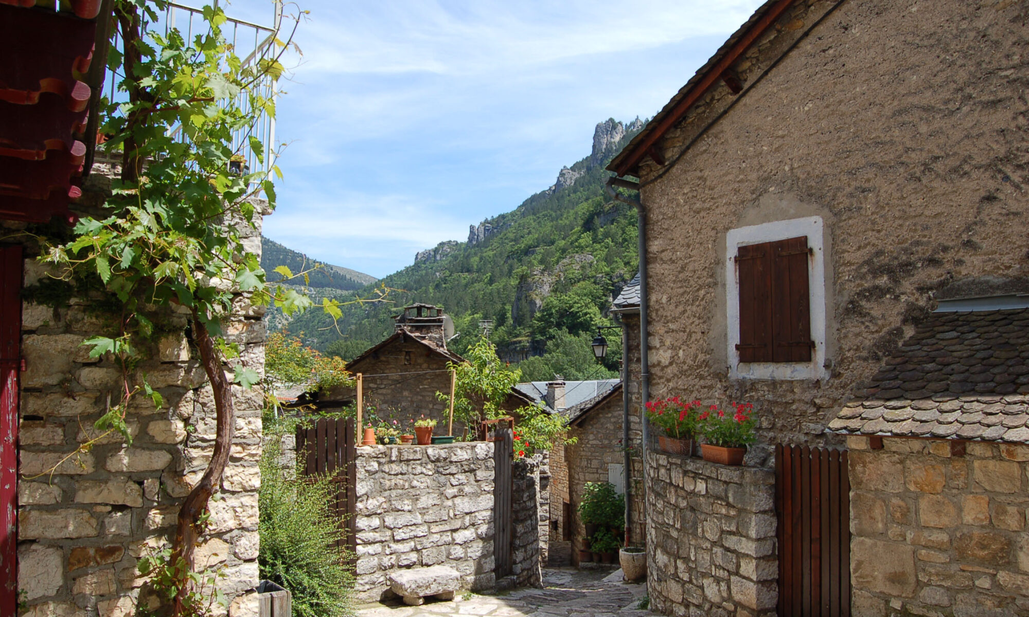 VISITE GUIDÉE DE SAINTE-ENIMIE - SANDIE BLANC