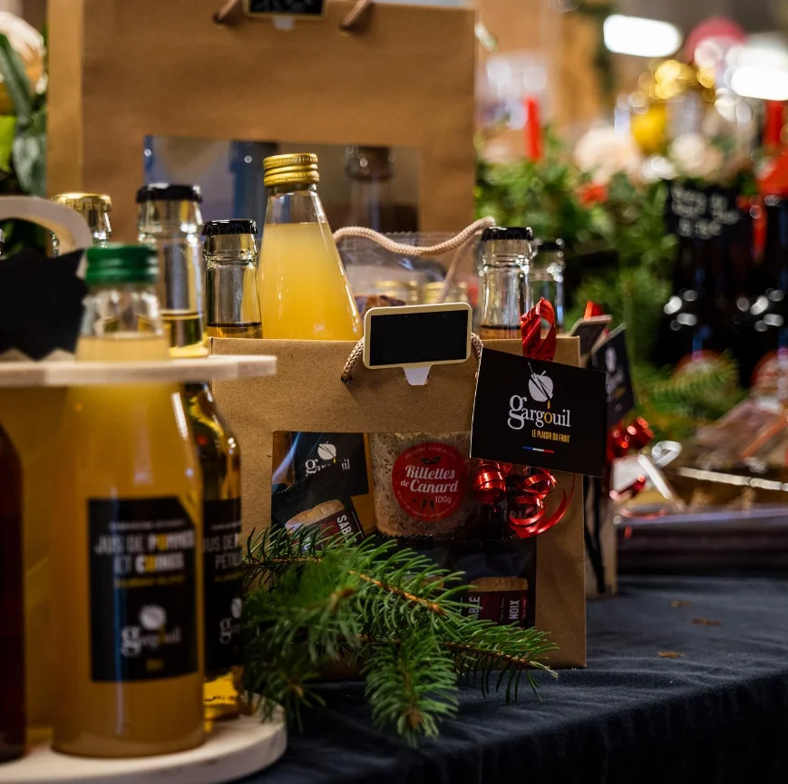 Dégustation de Jus de Pomme Chaud à la Cannelle