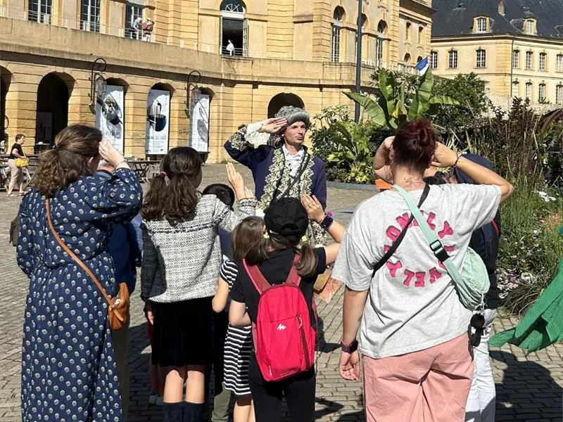 JEU DE PISTE INSOLITE LE CADEAU DISPARU DE LOUIS XV