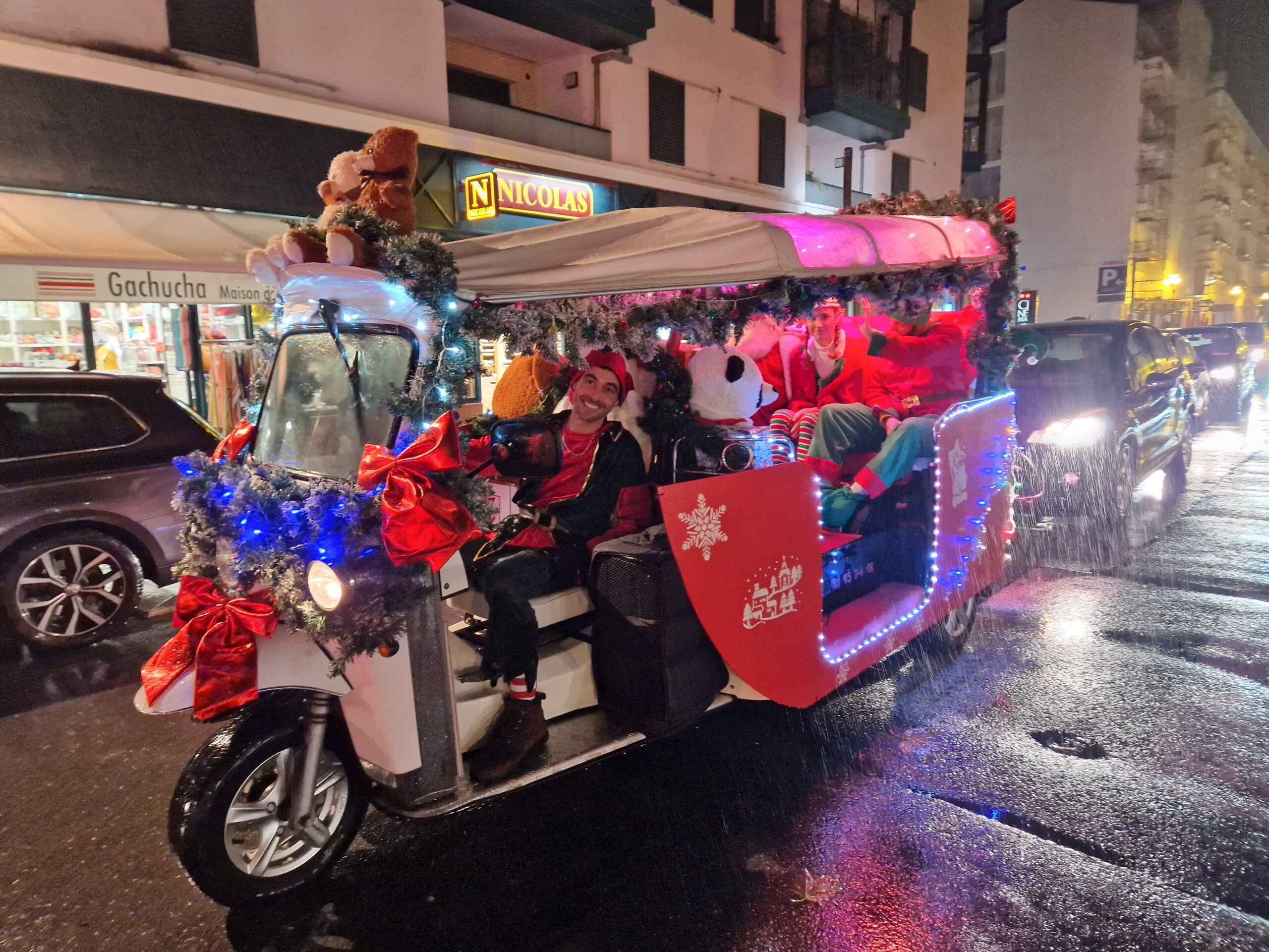 La tournée du Père-Noël quartier du lac