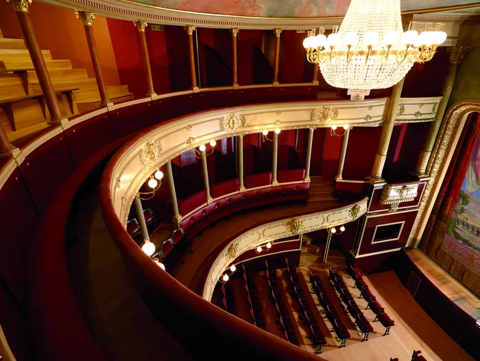 Les coulisses du Théâtre Blossac