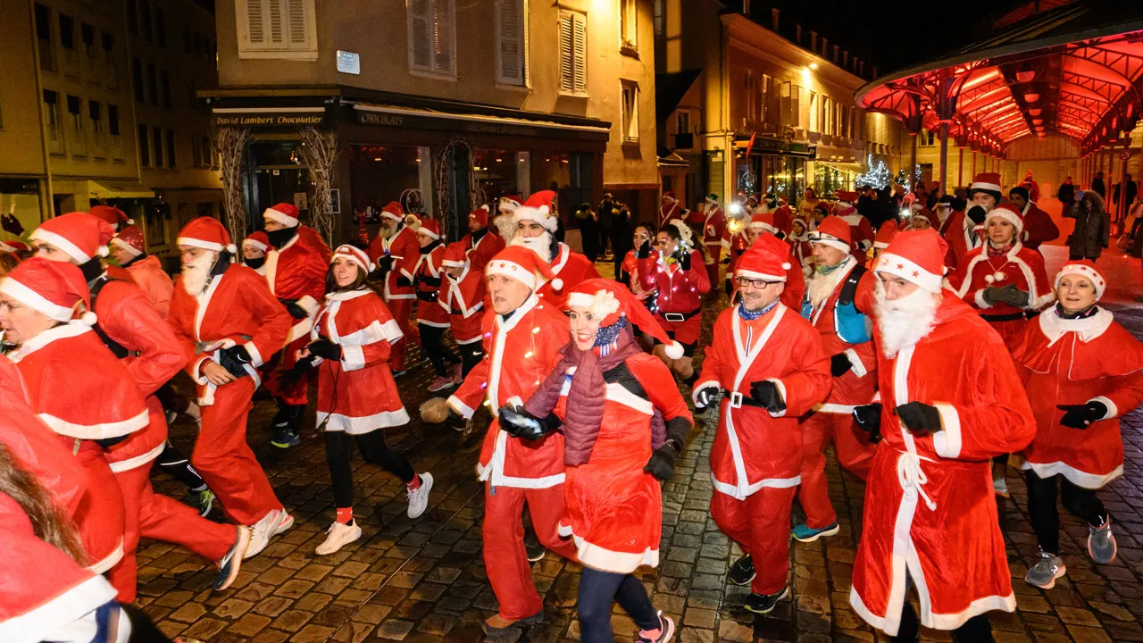 Noël à Chartres Footing des pères Noël