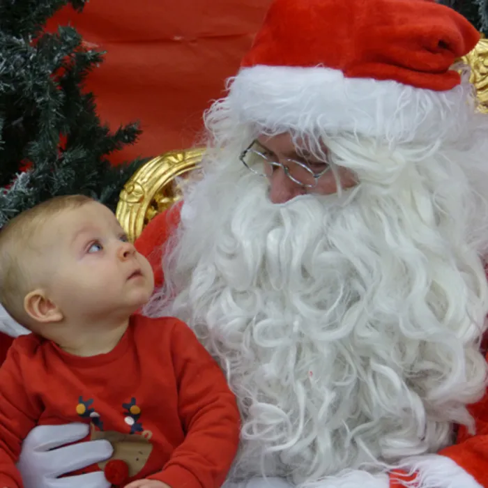 Rendez-vous avec le père Noël ! Place Jean Jaurés Carvin