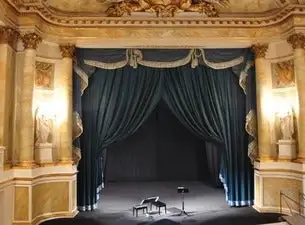 THE JEFF PANACLOC COMPANY AMPHITHEATRE-RODEZ Rodez