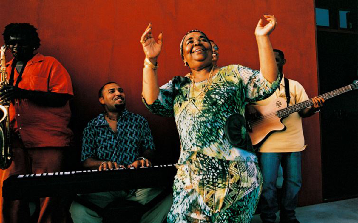 Afro Bal hommage à Cesaria Evora à La Petite Halle de La Villette La Petite Halle Paris