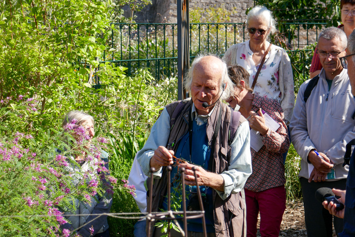 Balade contée dans le jardin autour du végétal Les Terrasses du Bosquet Alès