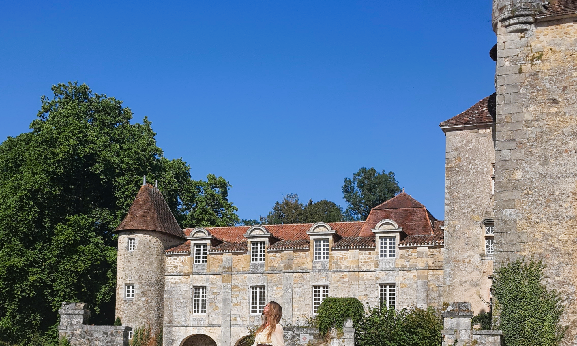 Châteaux en Fête Déambulation poétique et musicale