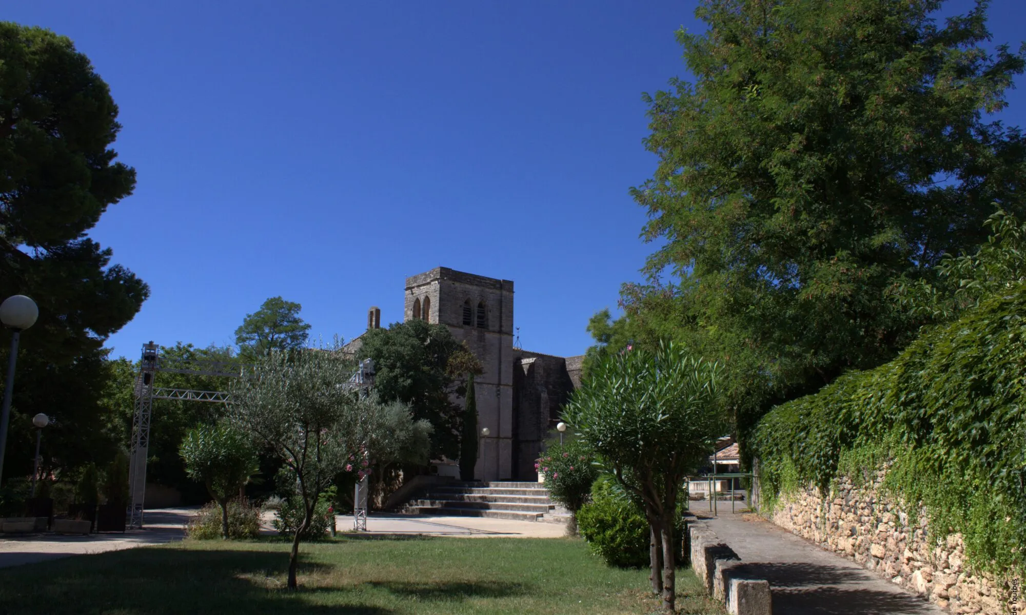 VISITE GUIDÉE DE TOURBES