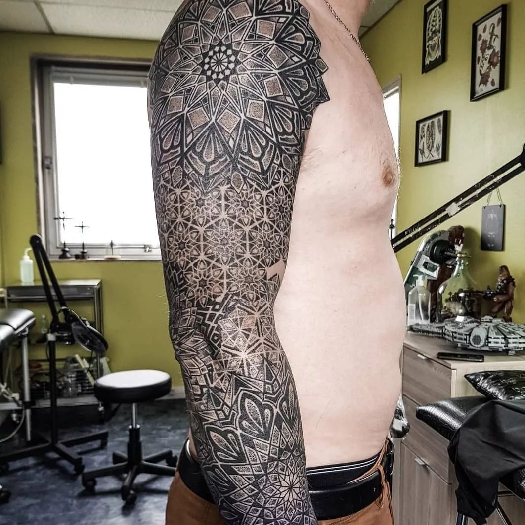 Nero tattoo shop 