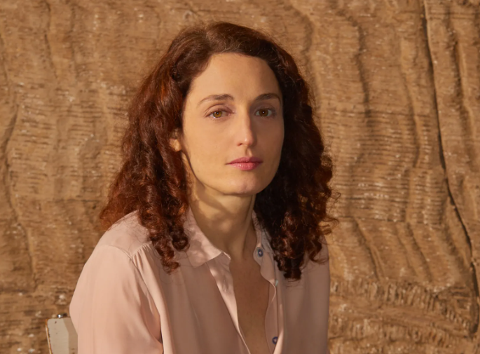 Versailles. Eva Jospin expose sa Chambre de soie à l’Orangerie du château